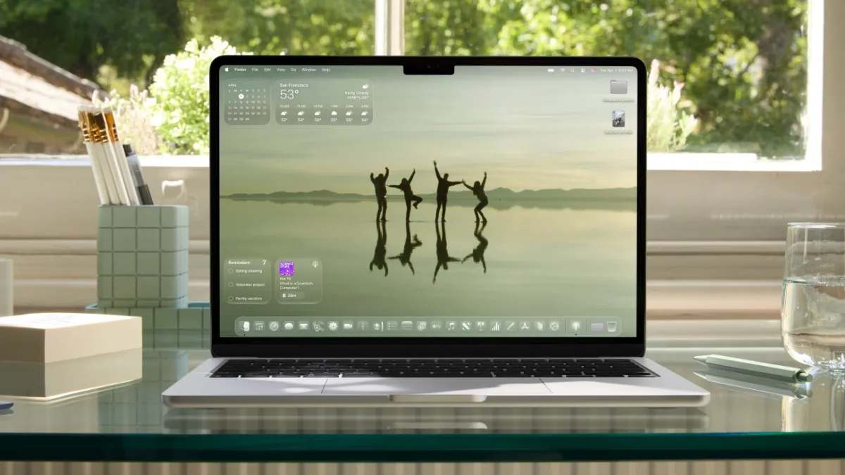 WWDC 2025: Mengenal Liquid Glass, Bahasa Desain Baru yang Diterapkan ke Semua Platform 3 Liquid Glass