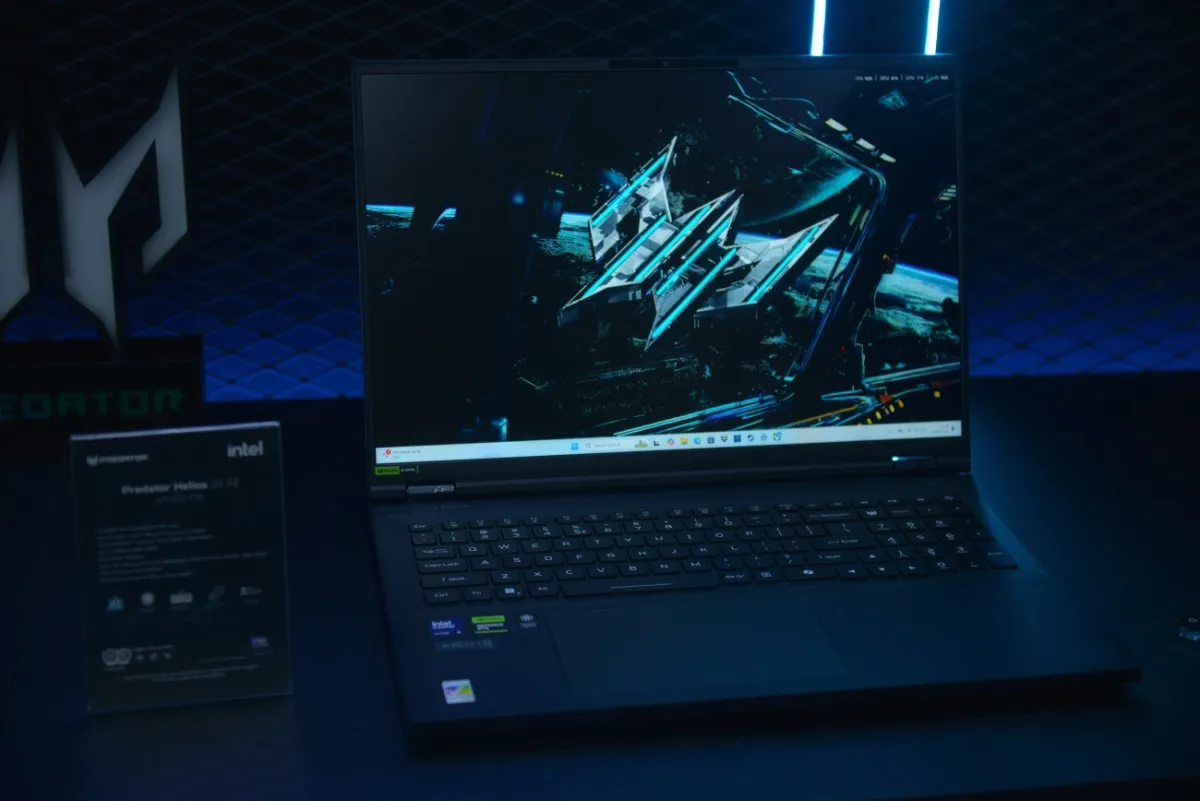 Predator Helios 18 AI